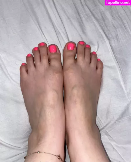 Yourstrulymsfeet OnlyFans Thumbnail #JB6b4XbqV7