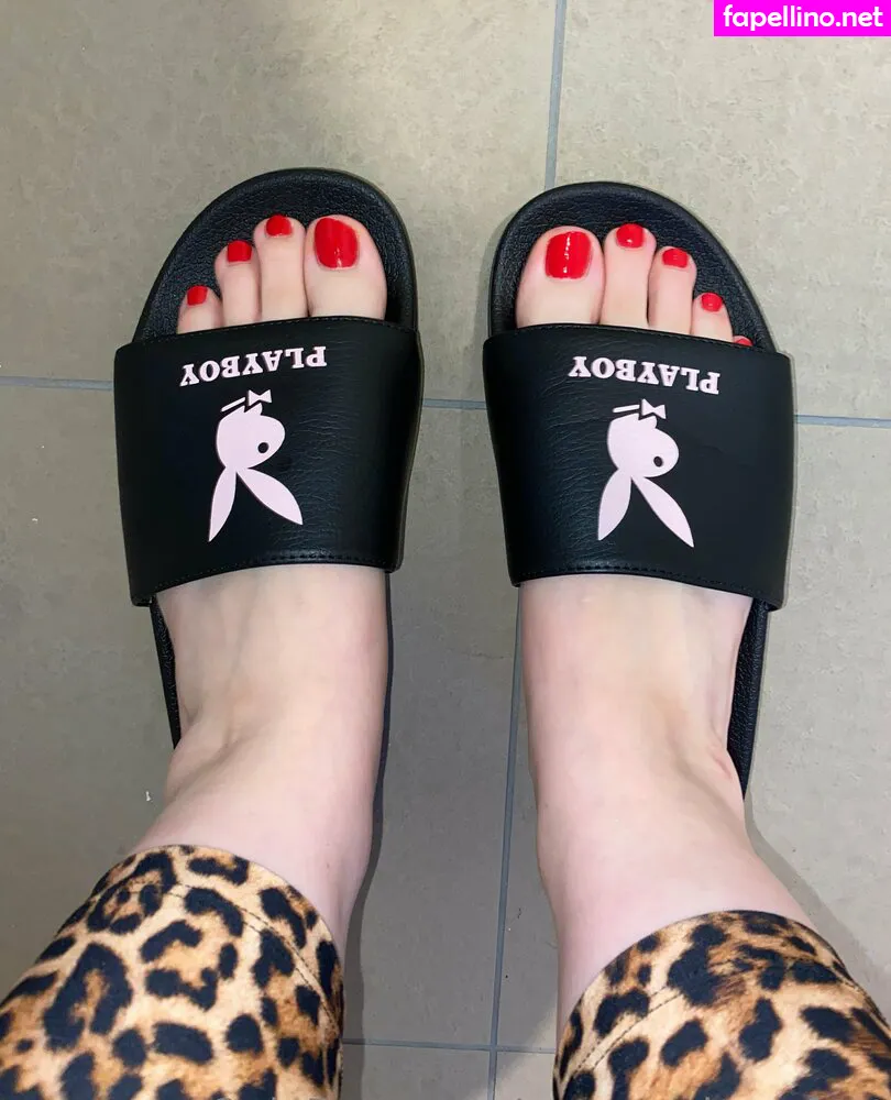 yourstrulymsfeet Nude Leaked OnlyFans Photo #LEw97K7kuL