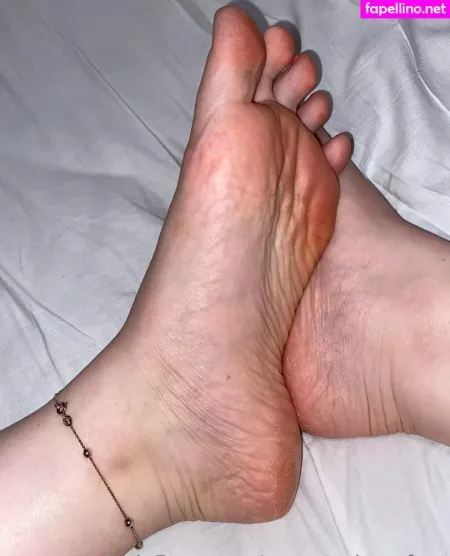 Yourstrulymsfeet OnlyFans Thumbnail #v0npbhkAWU