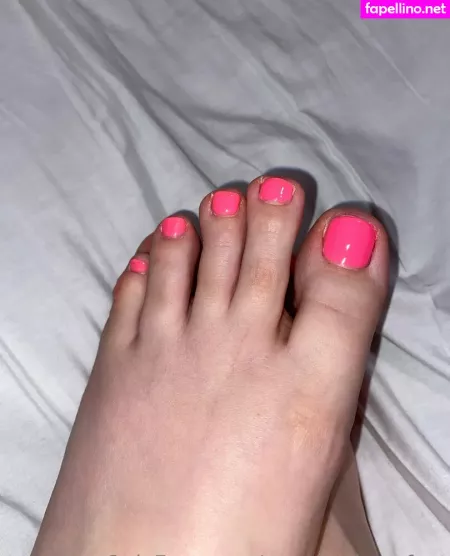 Yourstrulymsfeet OnlyFans Thumbnail #yjoiD38gx0