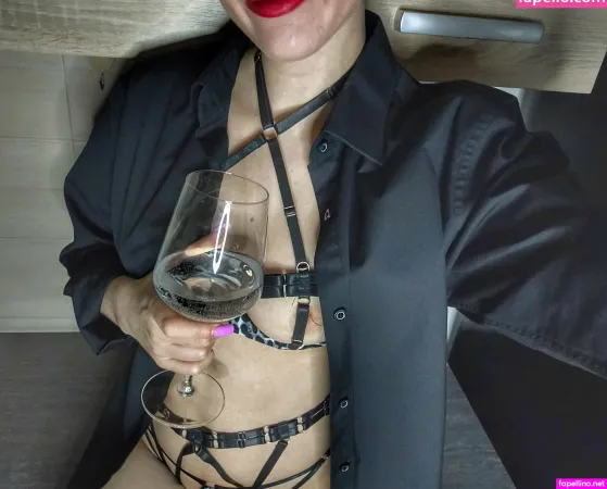 Yoursunderwearluna OnlyFans Thumbnail #qAAQjId4BL