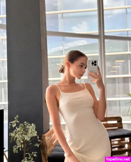 Yoursweetfox OnlyFans Thumbnail #jFRBJMCXGR