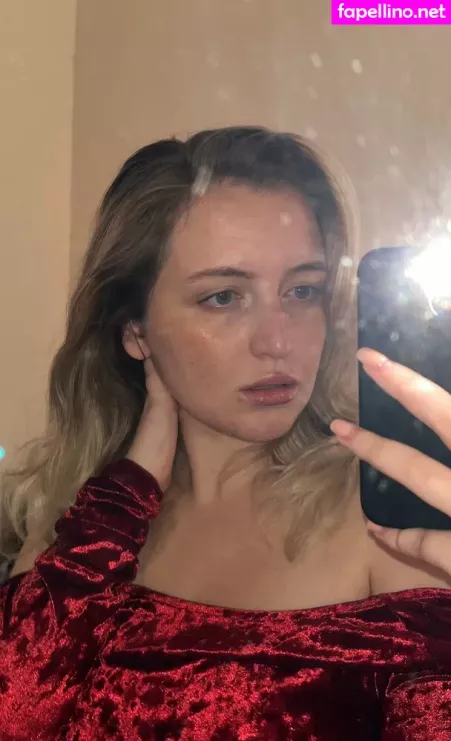 Yourwhiterabbitt OnlyFans Thumbnail #KjzoRwwZpD