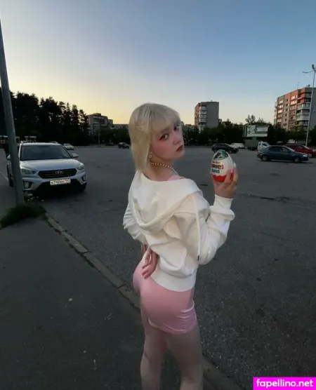 Yoyo Niii OnlyFans Thumbnail #EELCwX6jO1