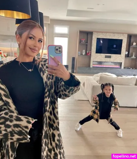 Yris Palmer OnlyFans Thumbnail #UbsbVDqqv8