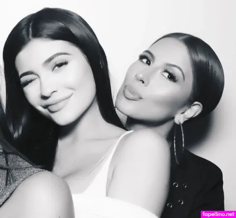 Yris Palmer OnlyFans Thumbnail #cvKsXxyXaA