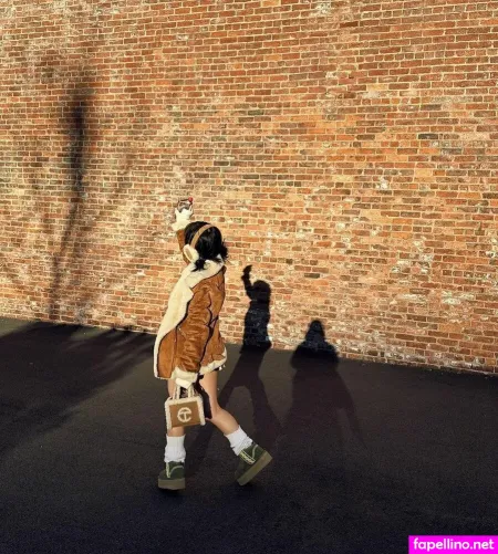 Yu Ling Wu OnlyFans Thumbnail #bY7pCZkyR8