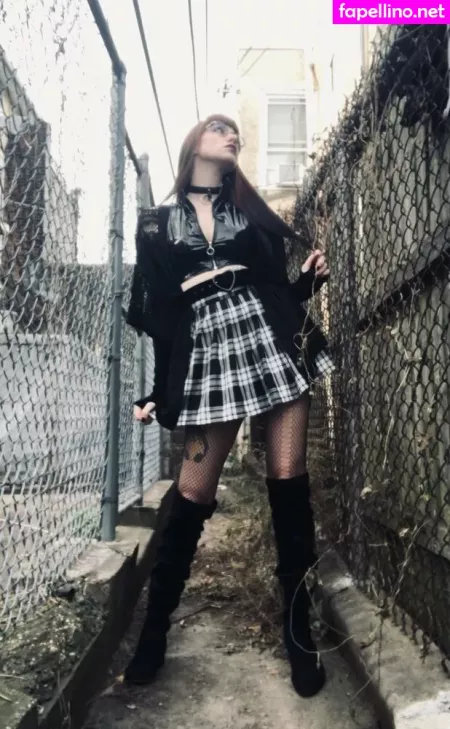 Yubaba Yaga OnlyFans Thumbnail #P8AcqvMhKn