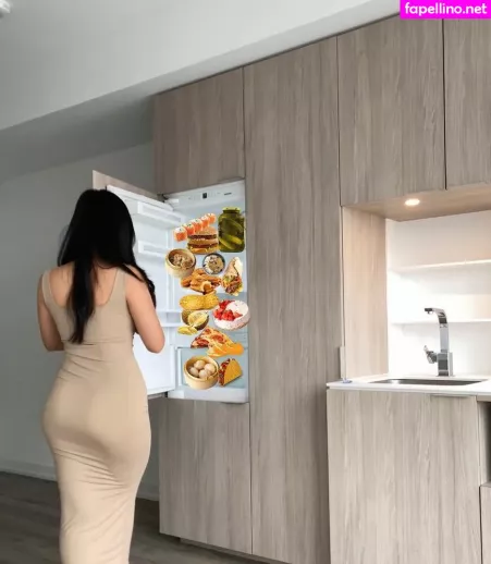 Yueyue OnlyFans Thumbnail #d3zrmvV8Uo