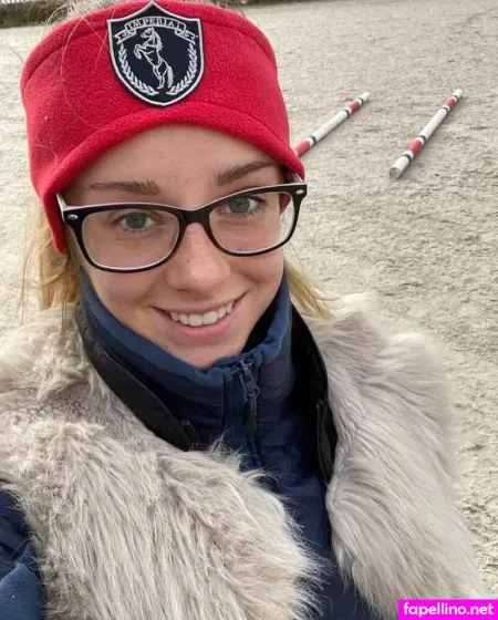 Yugi OnlyFans Thumbnail #CXKUoR42ww