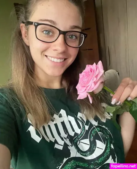 Yugi OnlyFans Thumbnail #rTiEOAKZhu