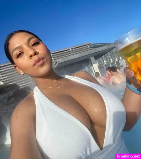 Yujina 19 OnlyFans Thumbnail #W6Bpy5OvQr