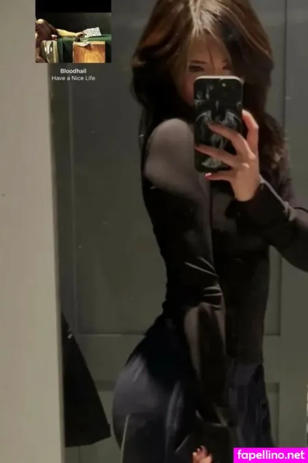 Yukiifoxx Main Profile Photo