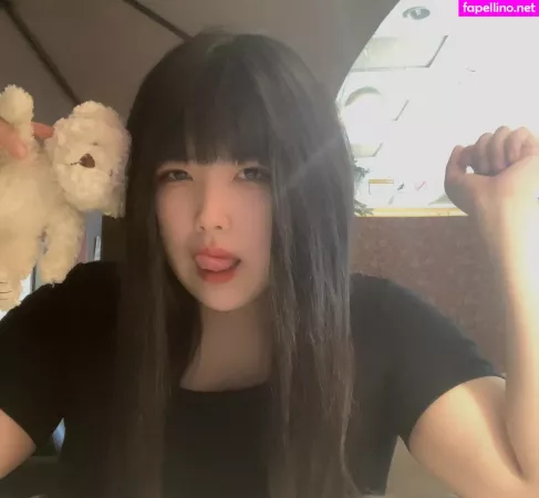 Yul Off OnlyFans Thumbnail #Ok4aoqj7gV