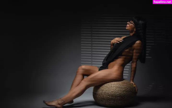 Yuli Giller OnlyFans Thumbnail #XhyeRb9JbI