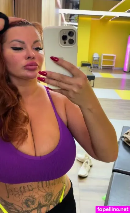 Yulia Moretti OnlyFans Thumbnail #2iCiDtz5iu