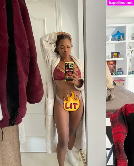 Yuly Hv OnlyFans Thumbnail #y2swaOJNyY