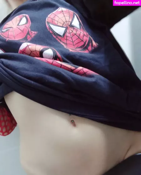 Yumializirt OnlyFans Thumbnail #vek9UT29yZ