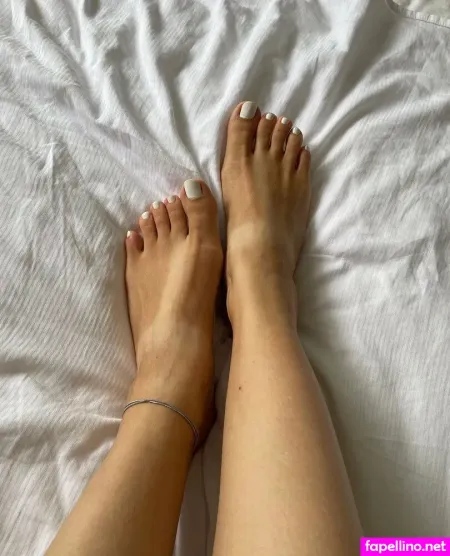 Yummifeetgirl OnlyFans Thumbnail #iFiW8SKp64