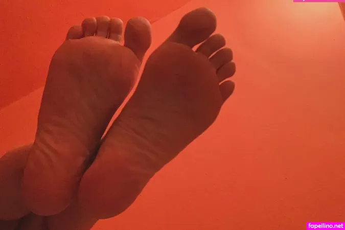 Yummifeetgirl OnlyFans Thumbnail #q0NXixuBtQ