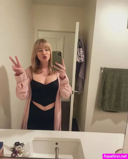 Yummy Emmy OnlyFans Thumbnail #3URZcxuwEE