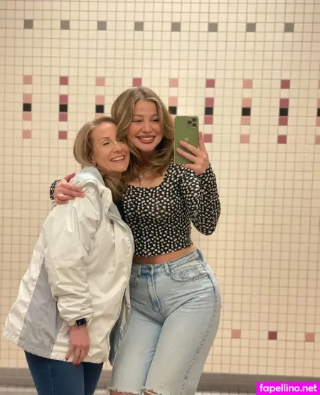 Yummy Emmy OnlyFans Thumbnail #RHWvGJSXX8