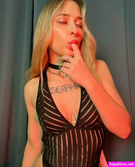 Yummy Molly OnlyFans Thumbnail #EMvPywgodZ