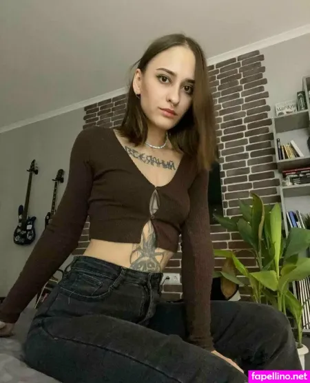 Yummy Molly OnlyFans Thumbnail #H5Z1CwKiRZ
