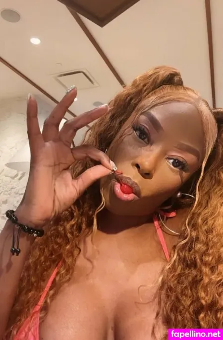 Yumtheebossxxx OnlyFans Thumbnail #1GLcyDqO6r