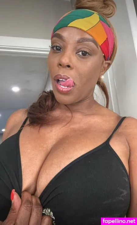 Yumtheebossxxx OnlyFans Thumbnail #71Dxl4W1JU