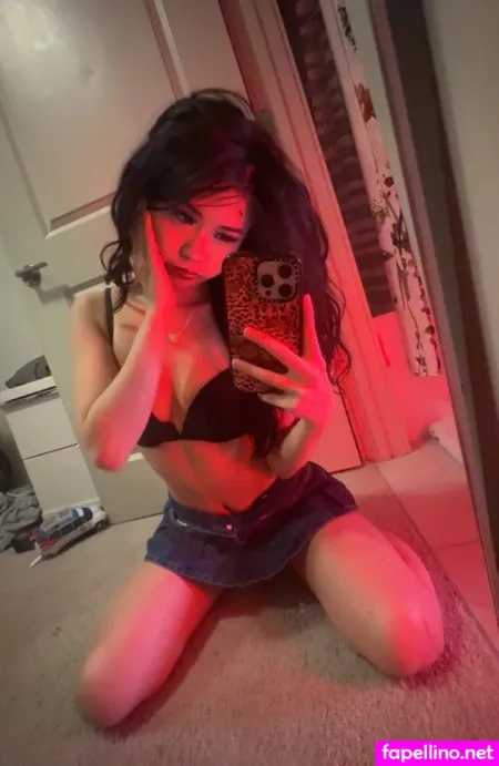 Yuna733322 OnlyFans Thumbnail #UdwgO7RqMP