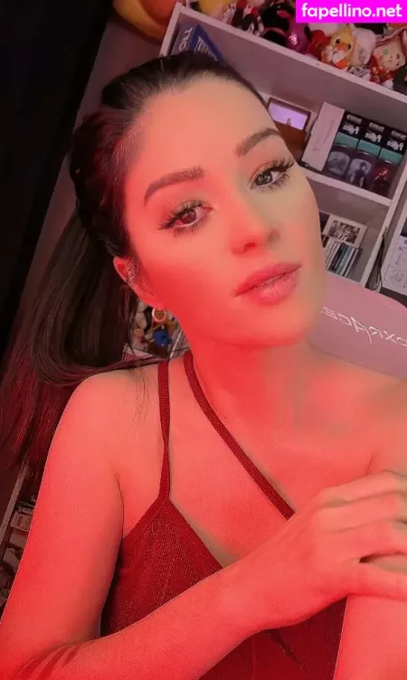 Yunalescka 2 OnlyFans Thumbnail #BxH04lf2xn