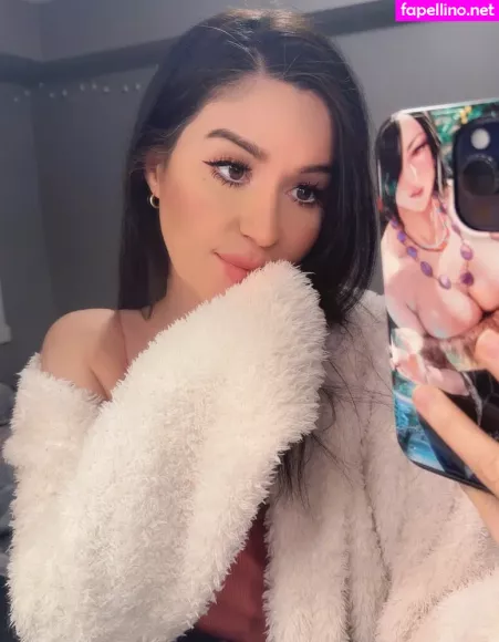Yunalescka 2 OnlyFans Thumbnail #NbLL6BPtOv