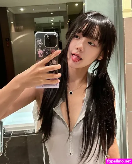 Yunaskye OnlyFans Thumbnail #ZmUNwAnEvy