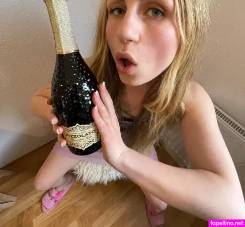 Yung Fsk18 OnlyFans Thumbnail #r3Q3kXKNi9