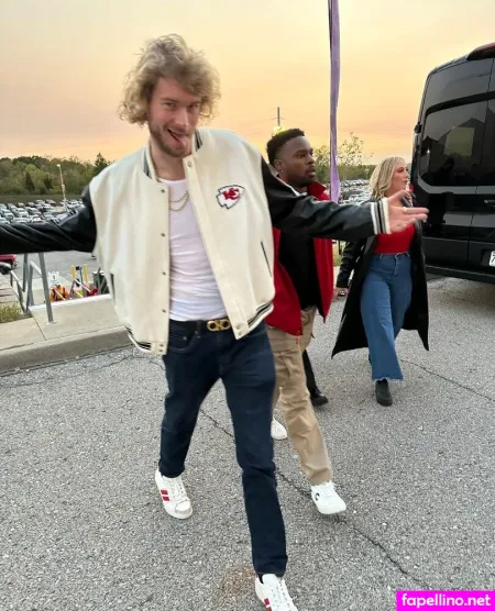 Yunggravy OnlyFans Thumbnail #KbsWW6QIhP