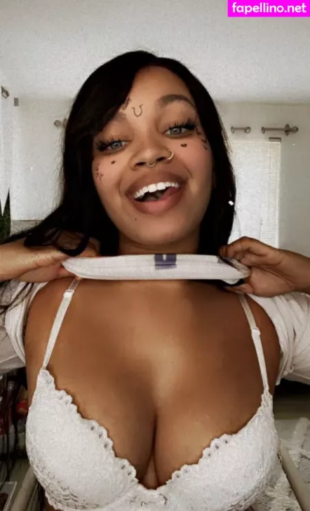 Yunghibana OnlyFans Thumbnail #3erEv2Dwwi