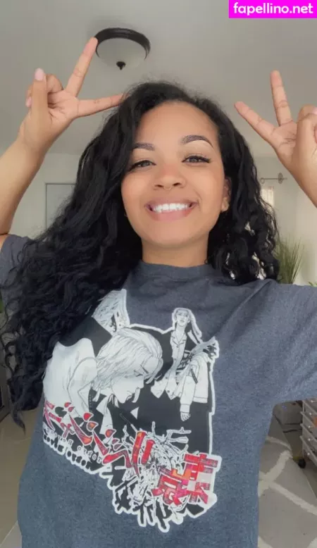 Yunghibana OnlyFans Thumbnail #4AcVsWNXBd