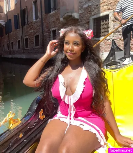 Yungnena OnlyFans Thumbnail #RMzF3TqYHl