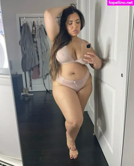 Yungparchita OnlyFans Thumbnail #oDW4x681H5