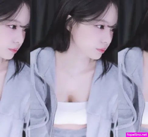 Yunhee1222 OnlyFans Thumbnail #yXicDTlSk0