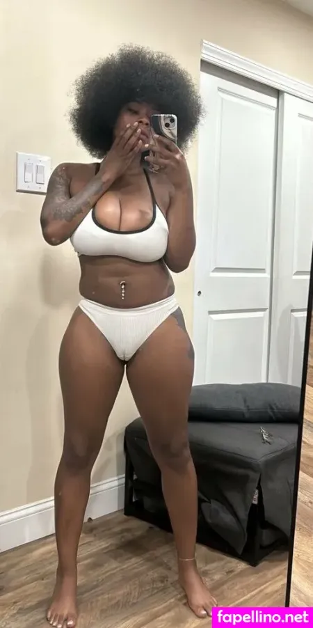 Yunique OnlyFans Thumbnail #203NxzuKQh