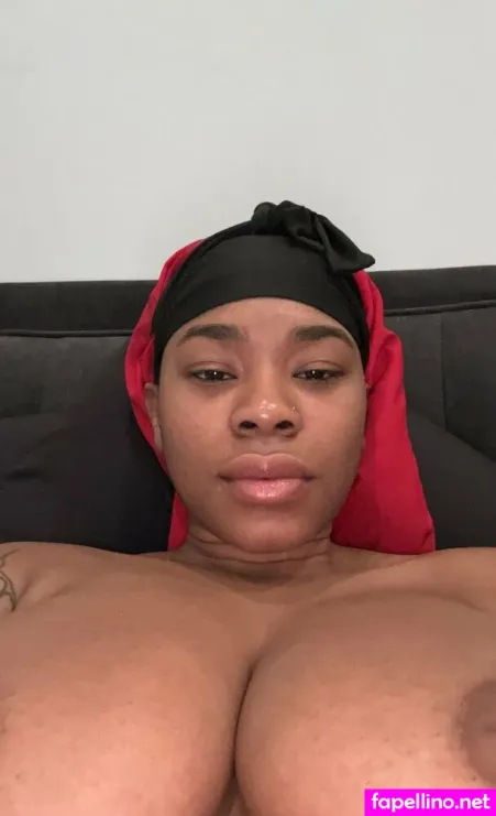 Yunique OnlyFans Thumbnail #CYdGdKTB3s