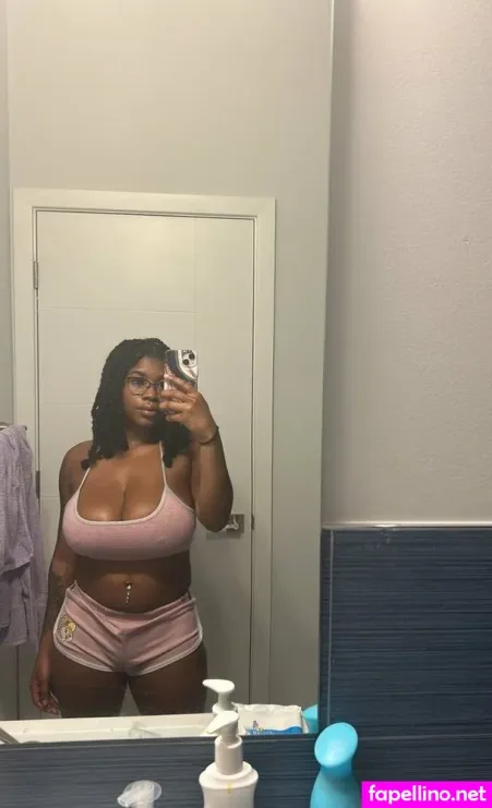 Yunique OnlyFans Thumbnail #nLv8iwnDhK