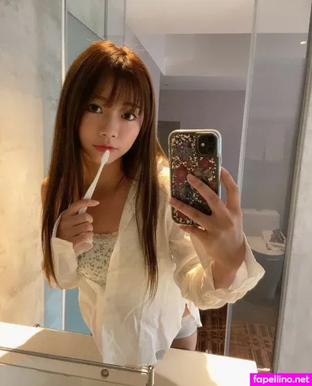 Yuri Live 0411 OnlyFans Thumbnail #Kw7RuqYkCi