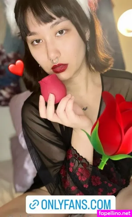 Yurifoxgirlfree OnlyFans Thumbnail #GFLlzPub2V
