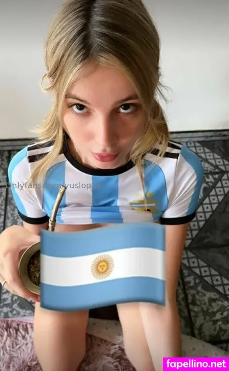 Yustincita 1 OnlyFans Thumbnail #9ONi3CzwKK