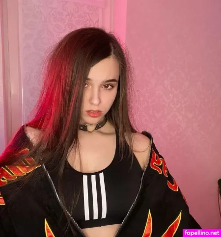 Yuuechka OnlyFans Thumbnail #5glUDiE0on