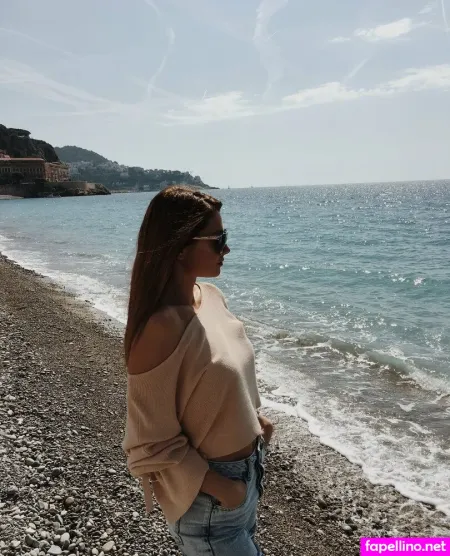 Yveline OnlyFans Thumbnail #E733AcgDkU