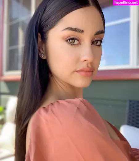 Yvette Monreal OnlyFans Thumbnail #qFV1CJF4em